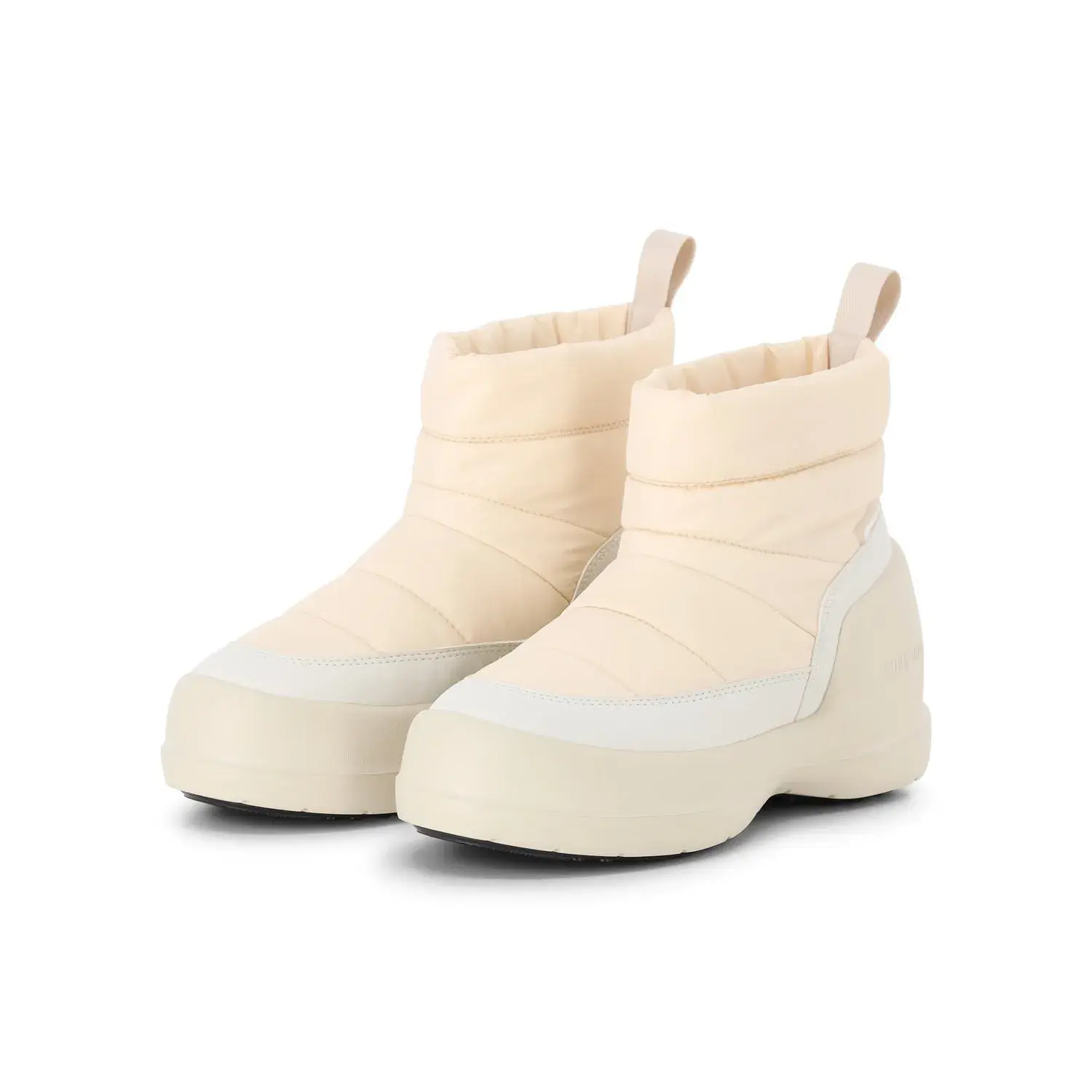 Cremefarbene, gefütterte Schneestiefel