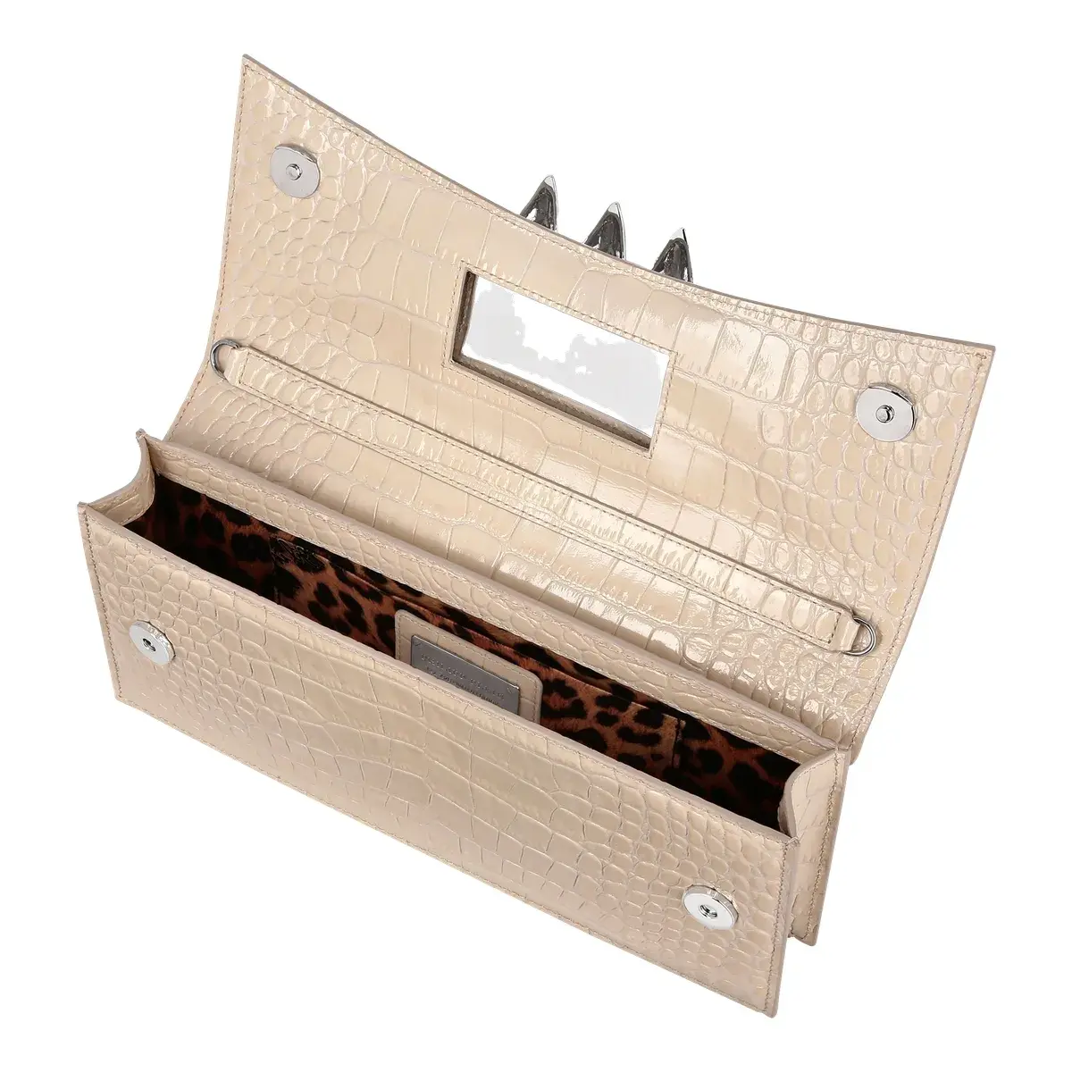 Beige Clutch mit Krokoprägung und Totenköpfen