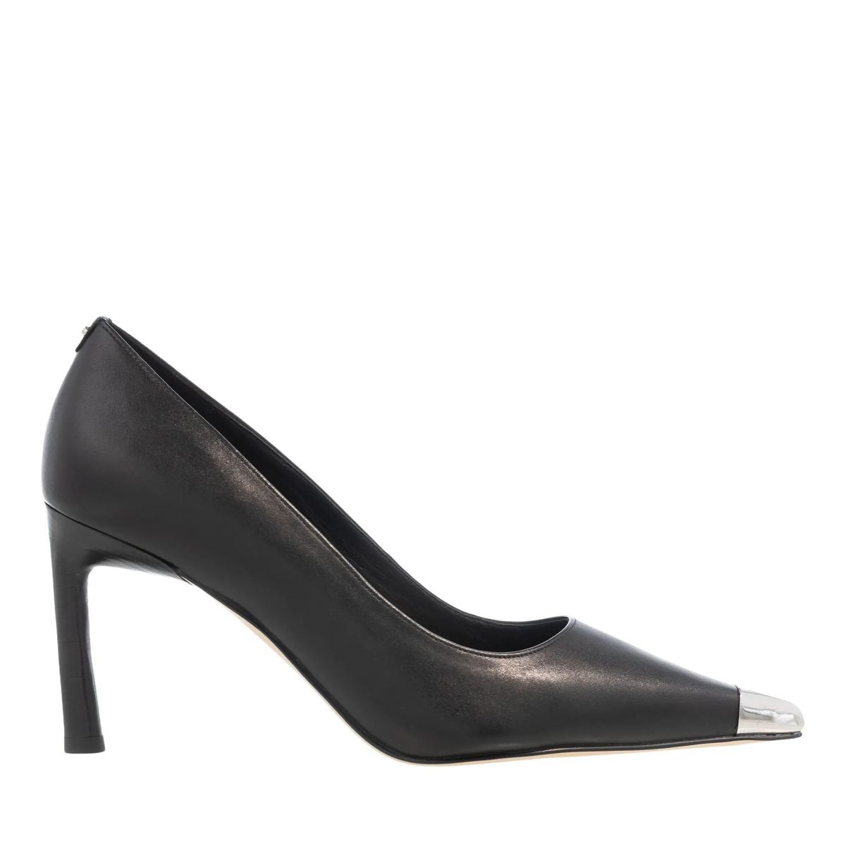Spitzlederpumps mit Kappe
