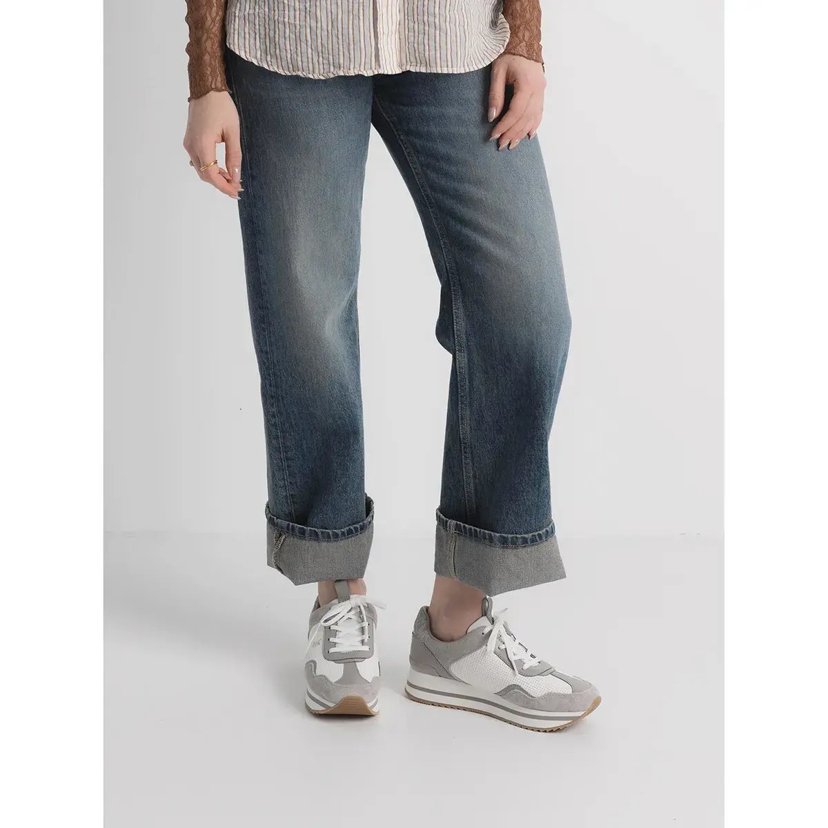 Sportlicher Low-Top Trainer Sneaker