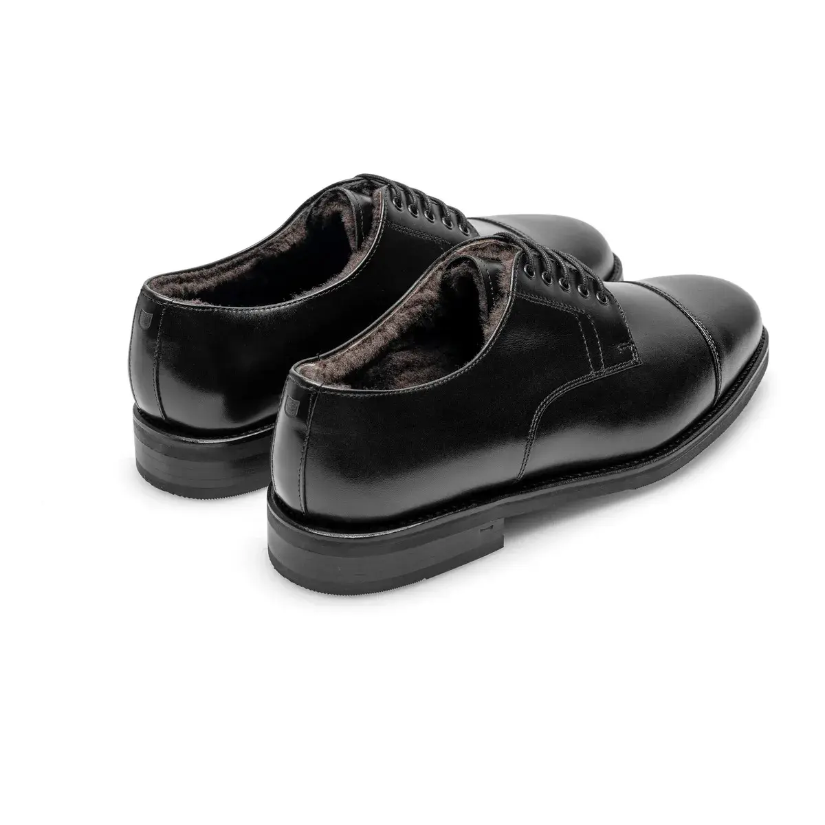 Schwarze Derby Schuhe mit Zehenkappe aus Leder