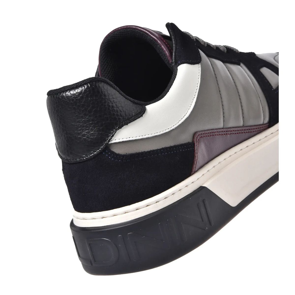 Low-Top Sneaker aus Ledermischung