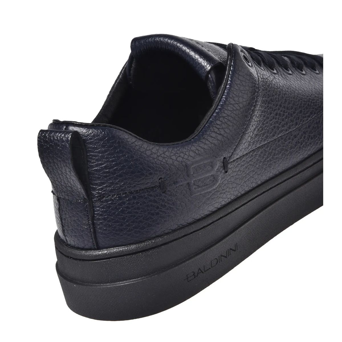 Texturierter Low-Top-Sneaker aus Leder