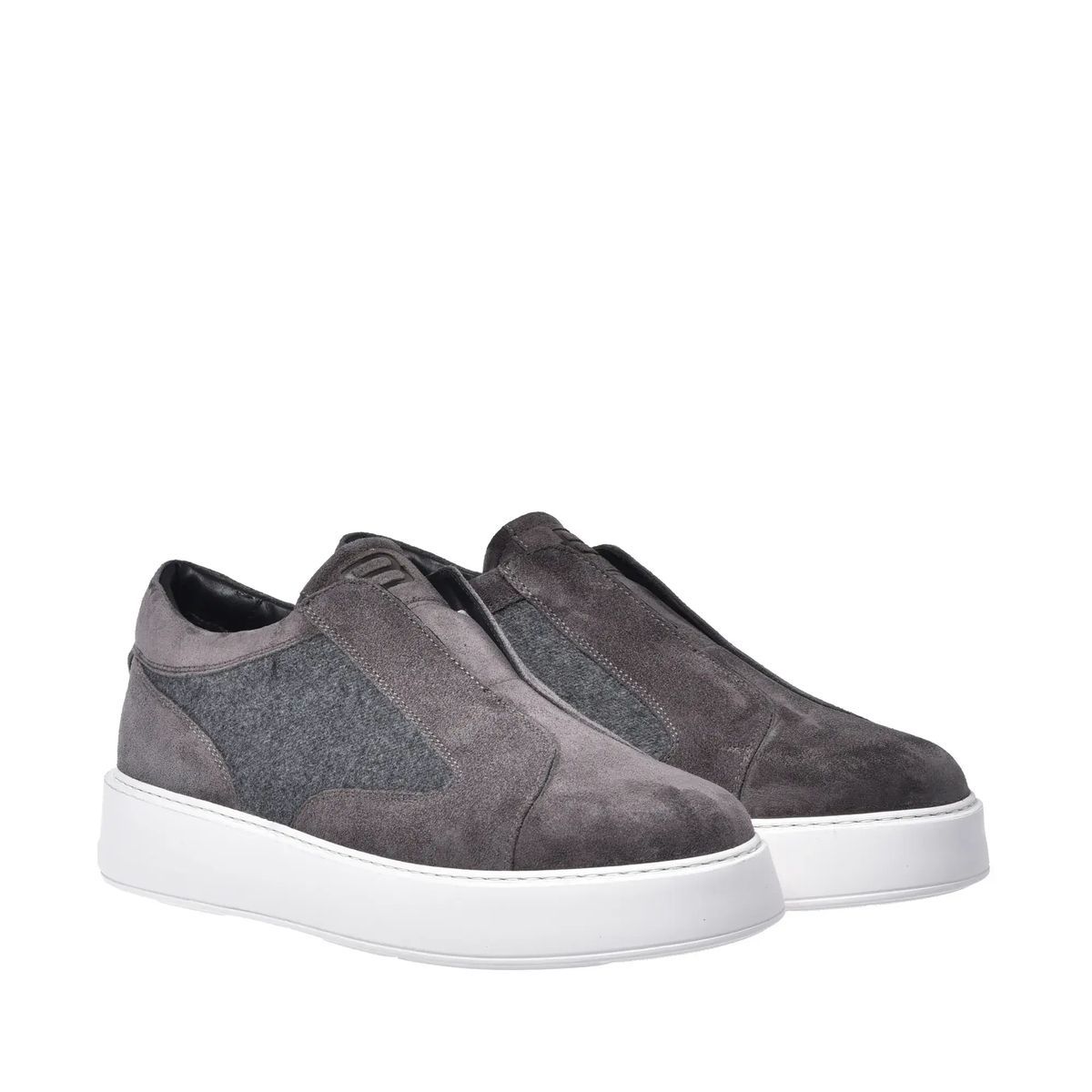 Graue Wildleder Slipper Sneakers
