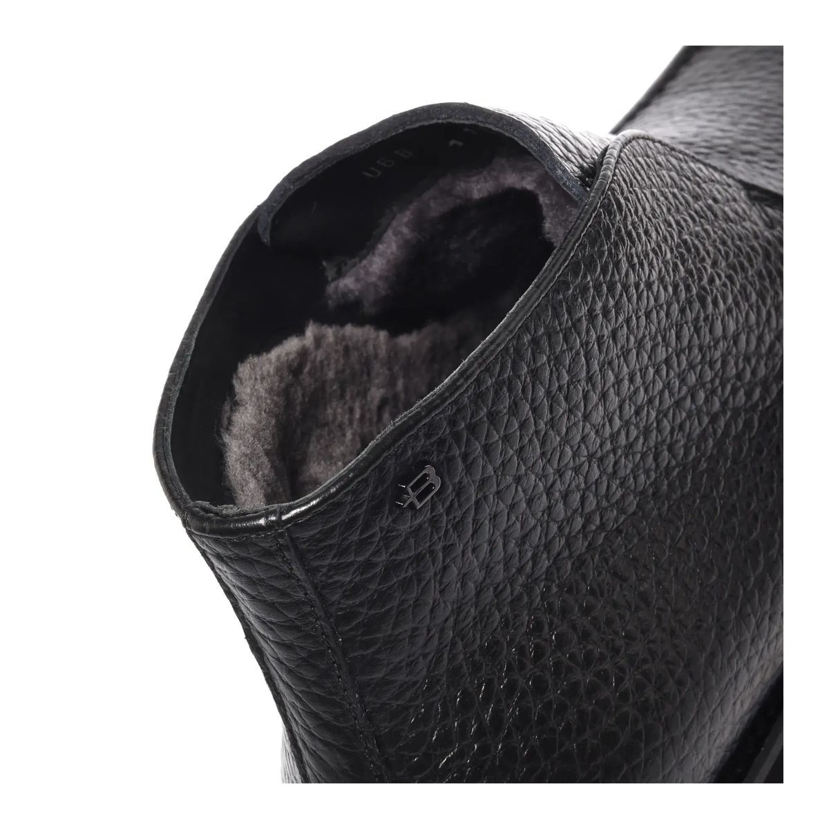 Schwarze Stiefeletten im Chukka-Stil aus Leder