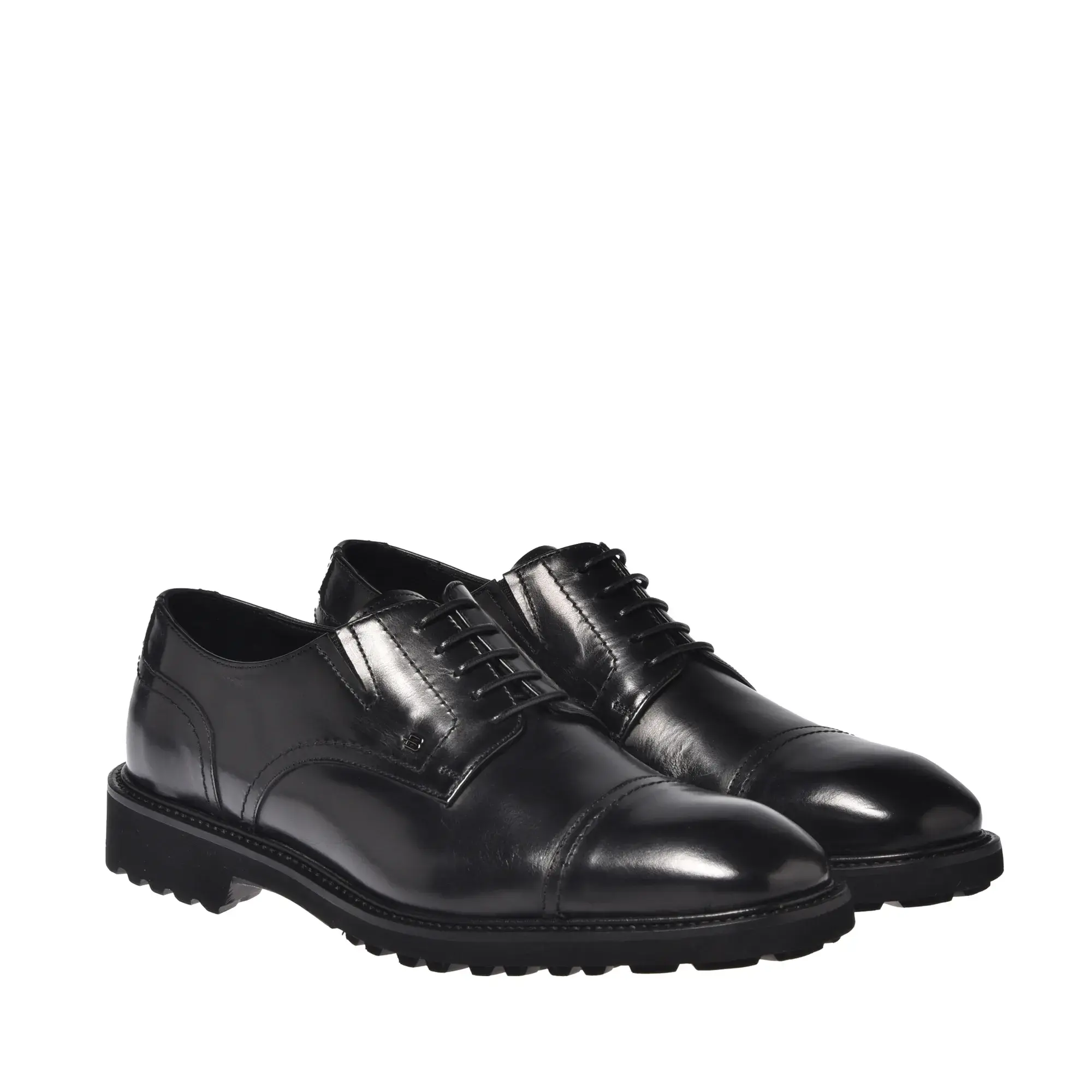 Oxford-Schuhe mit Lederkappe
