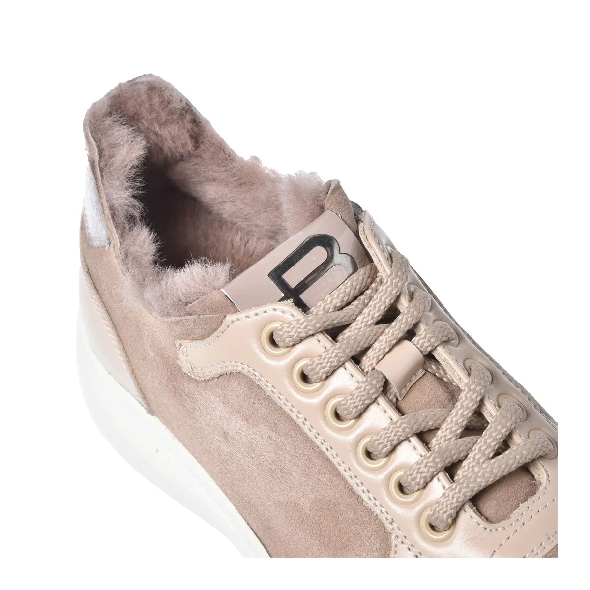 Geschnürte, gefütterte Mode-Sneakers