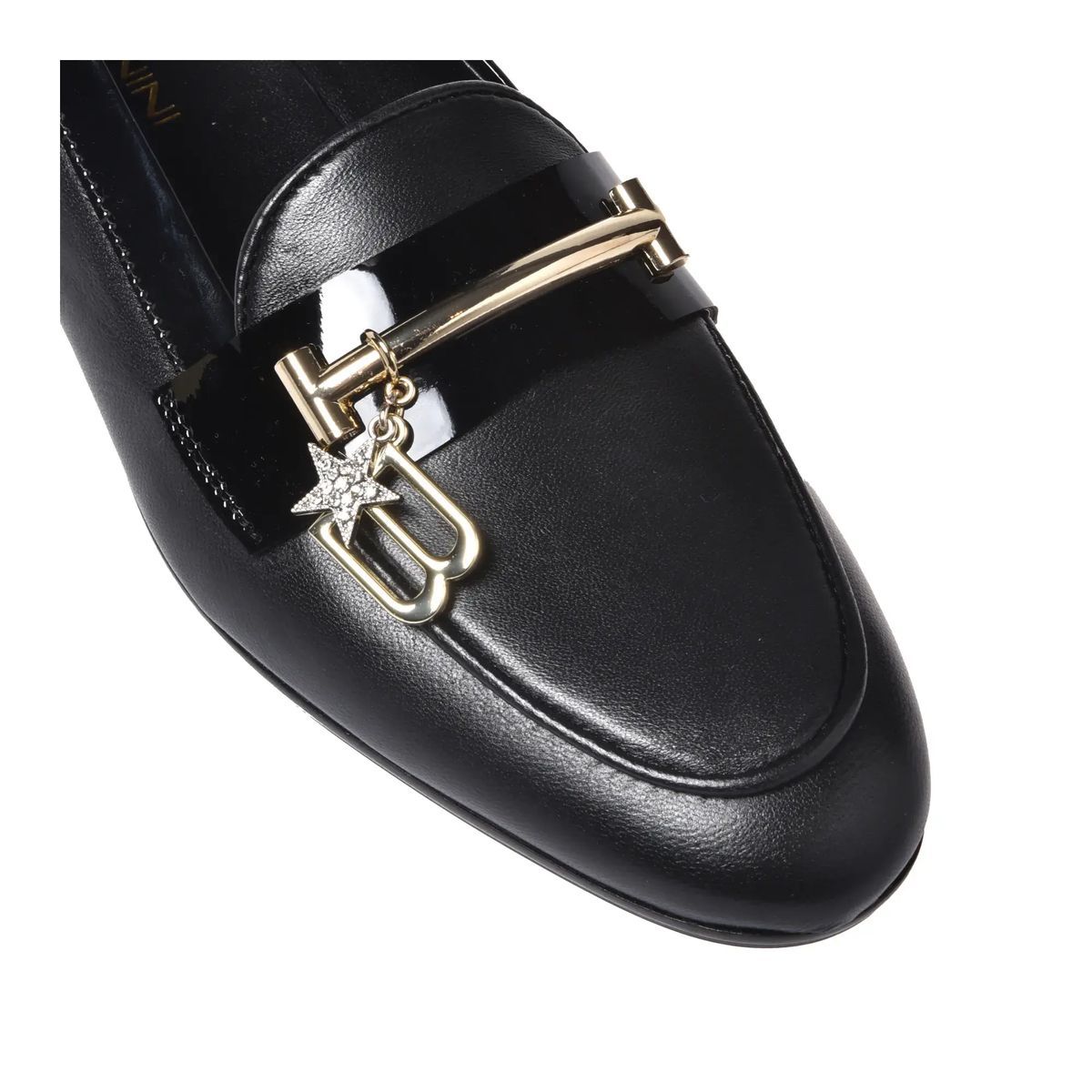 Schwarzer Lederloafer mit Charm-Detail