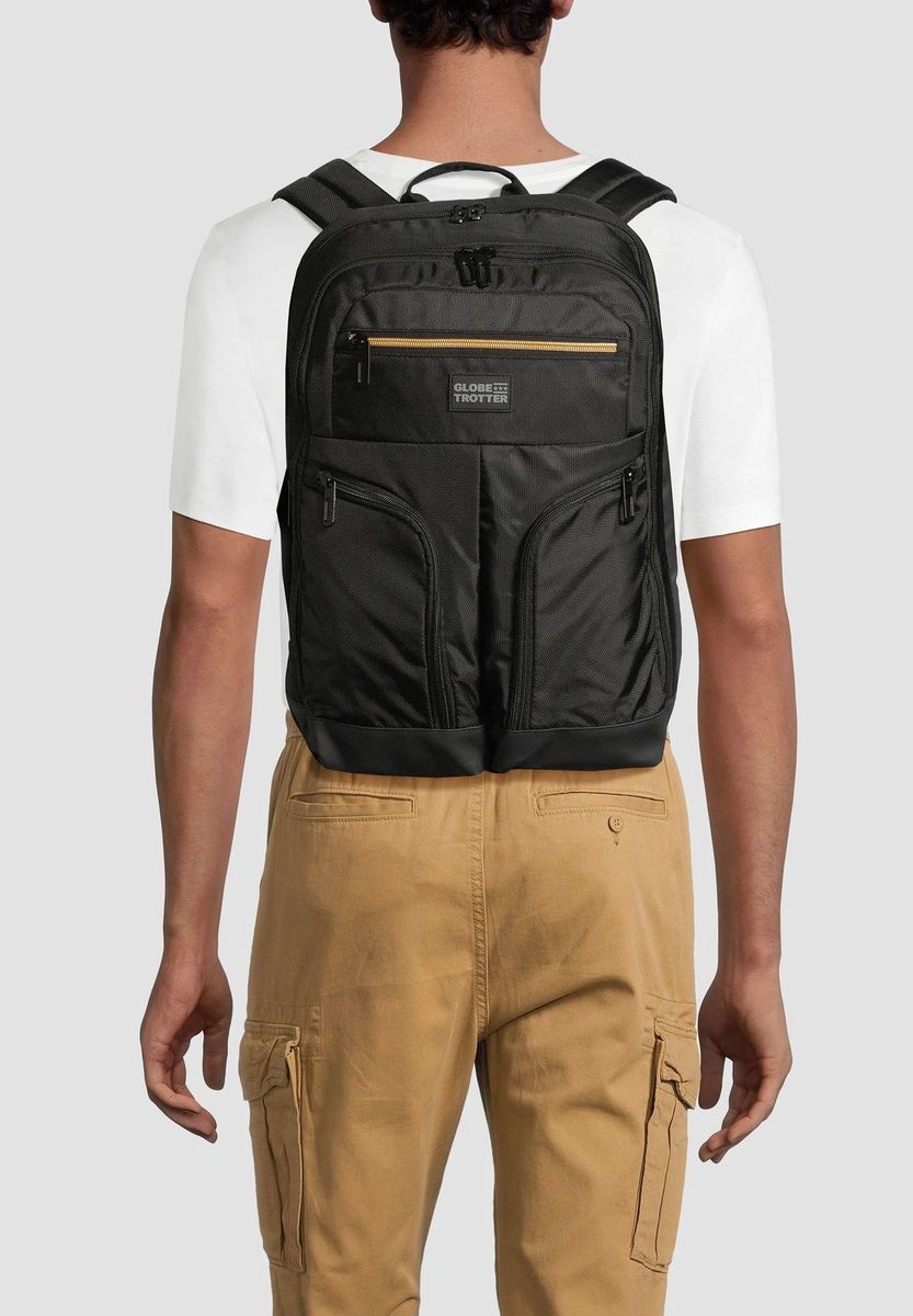 Klassischer schwarzer Laptop Rucksack