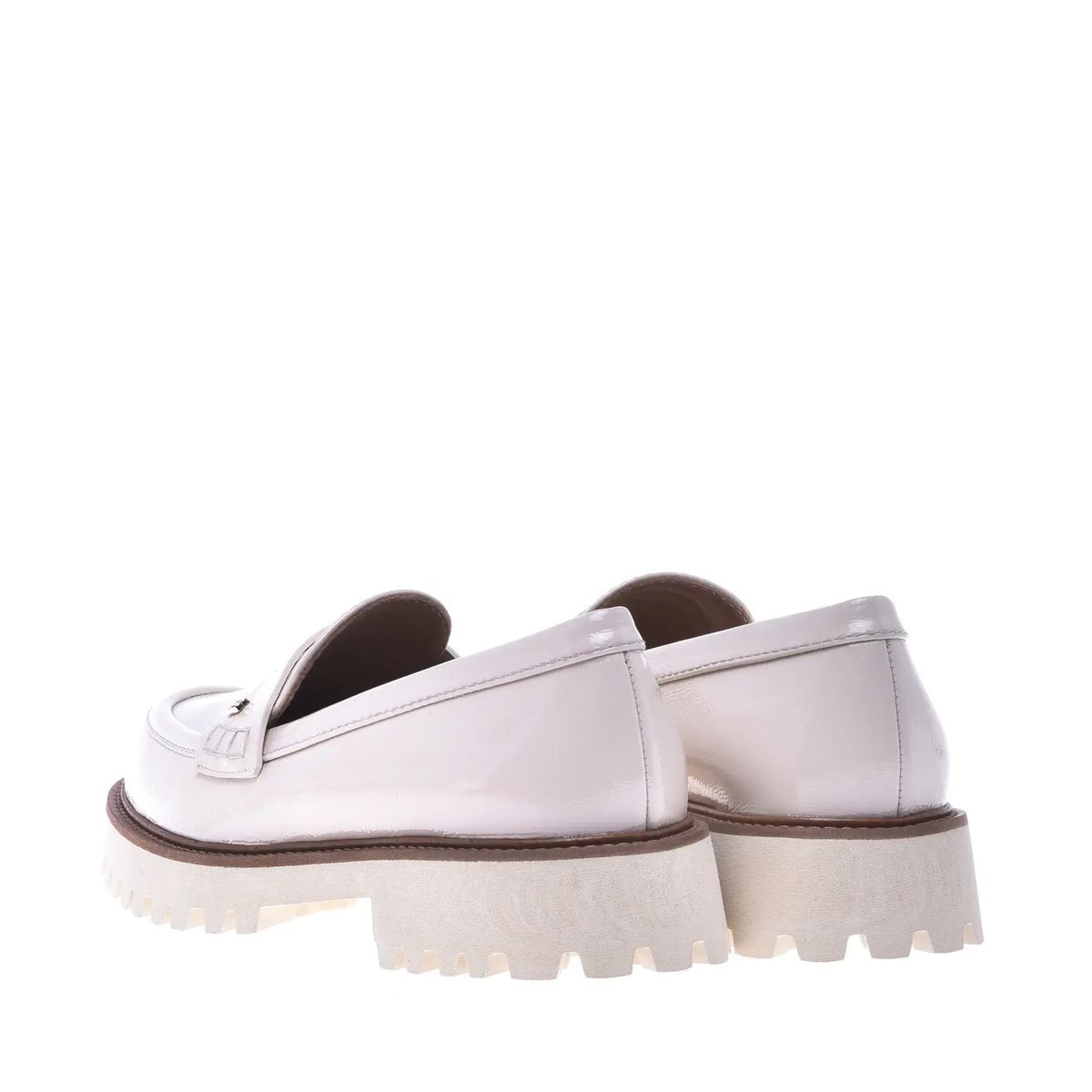 Creme Lackleder Loafer mit Profilsohle