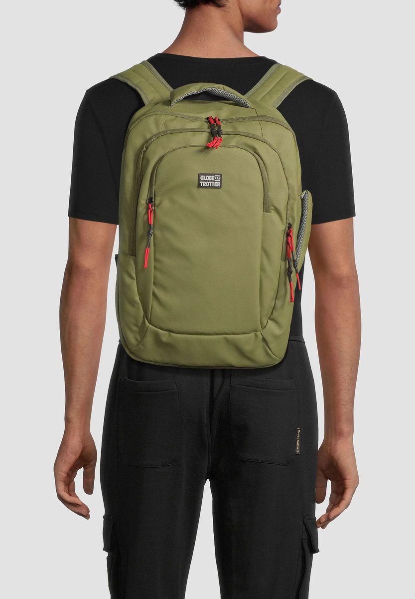 Funktionaler grüner Reiserucksack