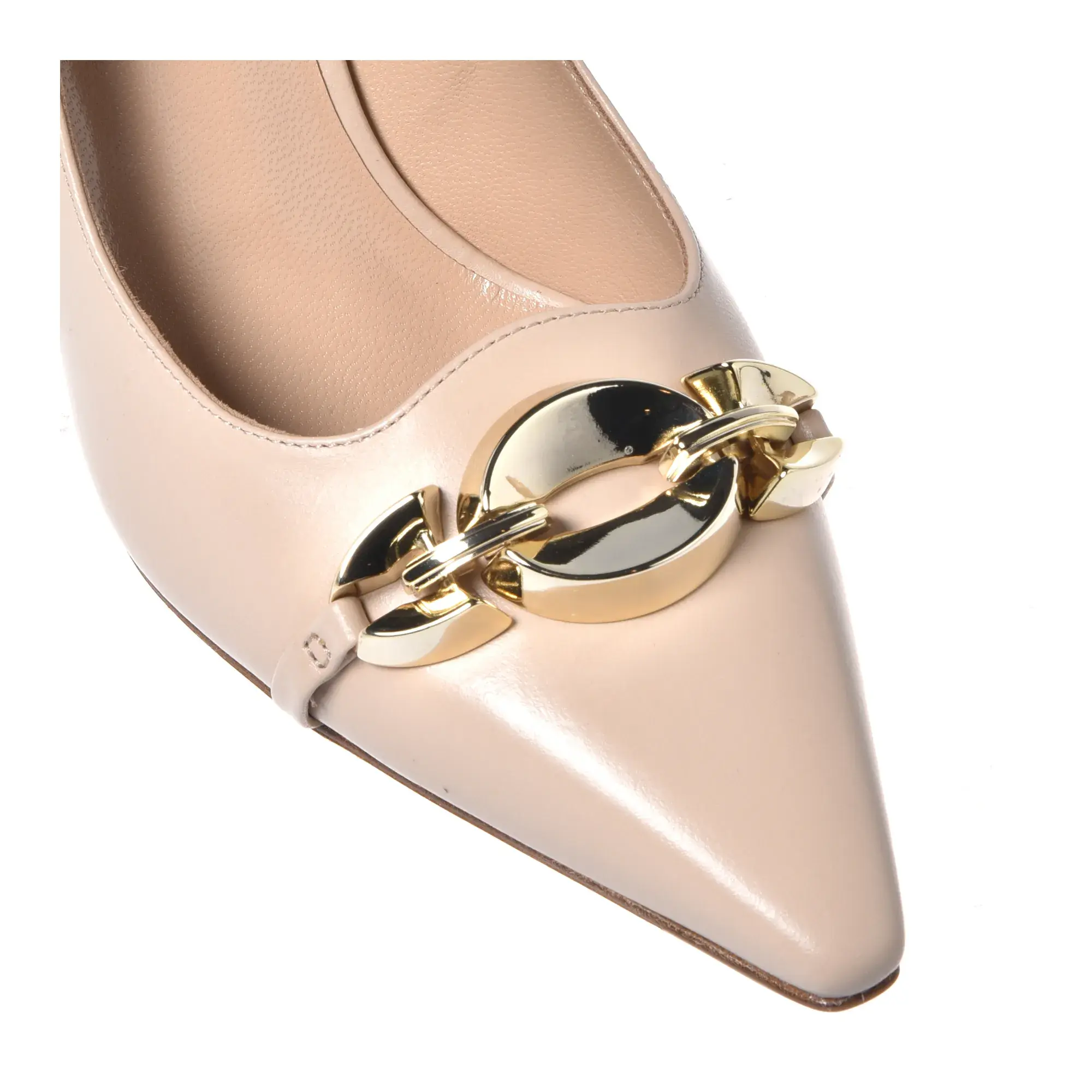 Elegante Pumps mit spitzer Zehenpartie und Kettendetail