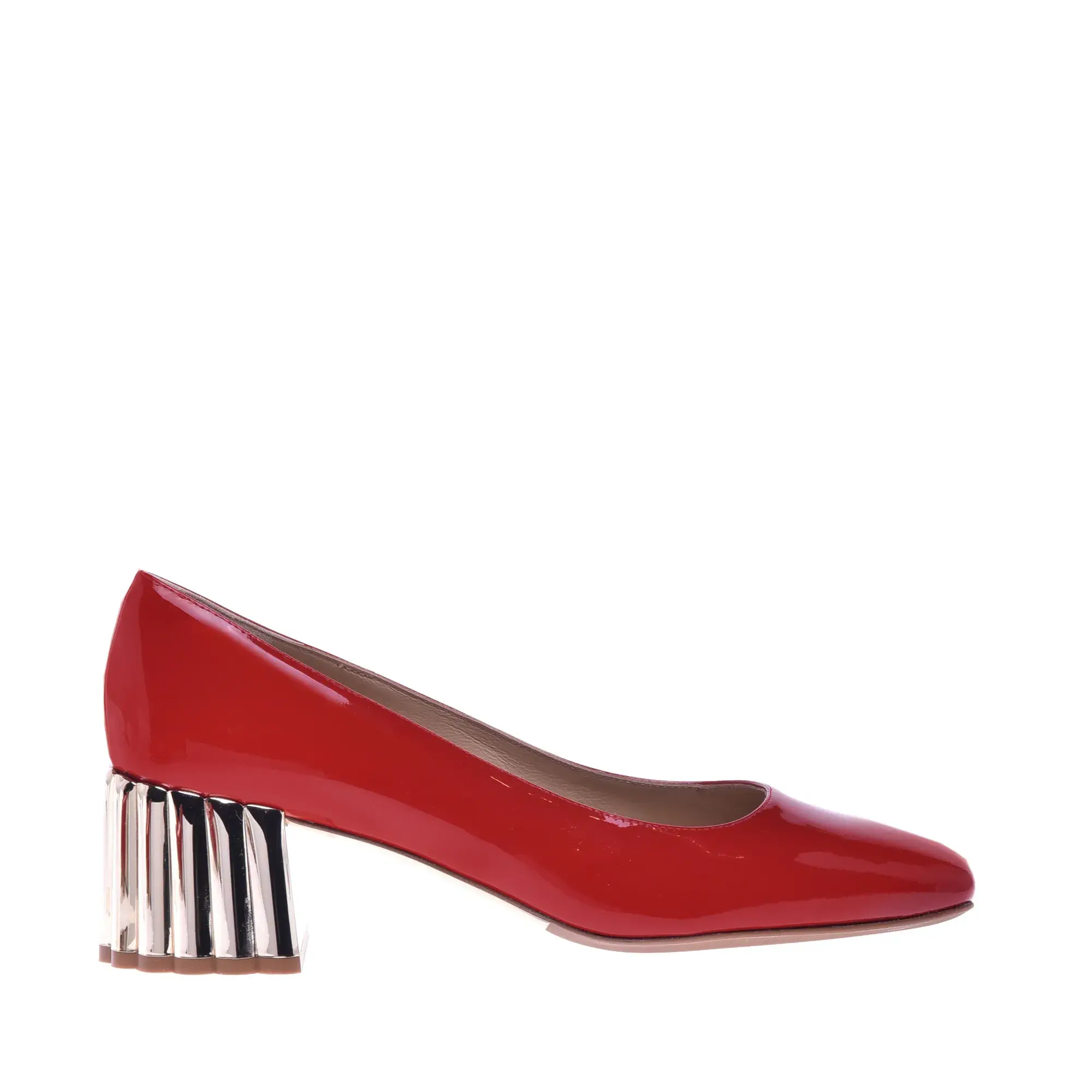 Rote Pumps mit Blockabsatz aus Lackleder