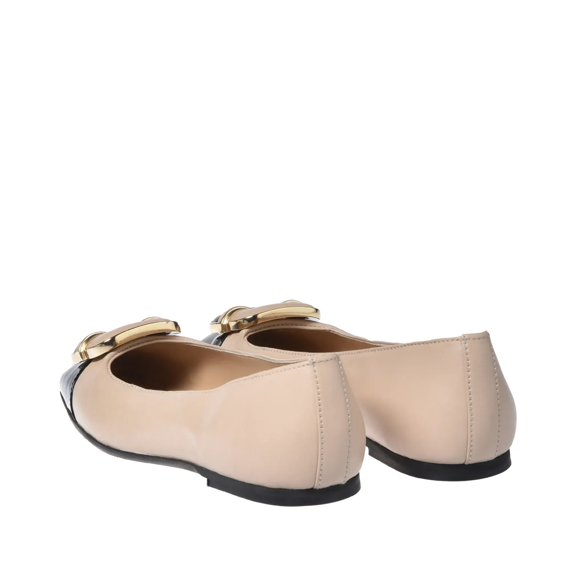 Schwarze und Beige Ballerinas aus Lackleder