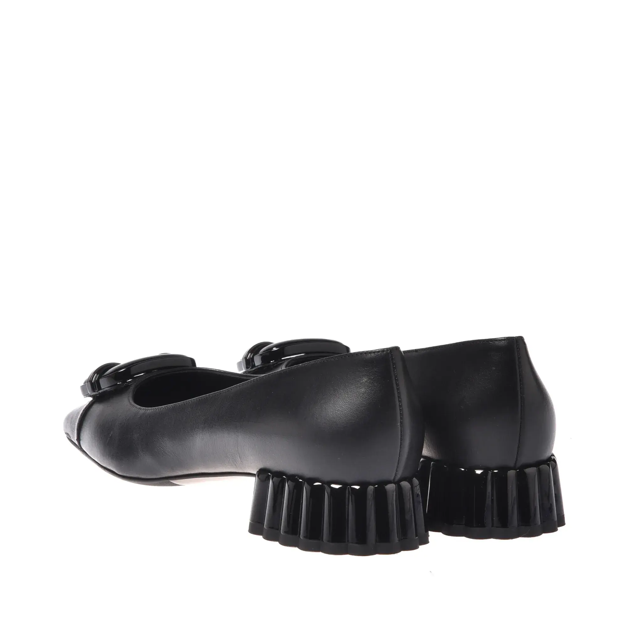 Schwarze Pumps aus Leder mit Blockabsatz und eckiger Spitze