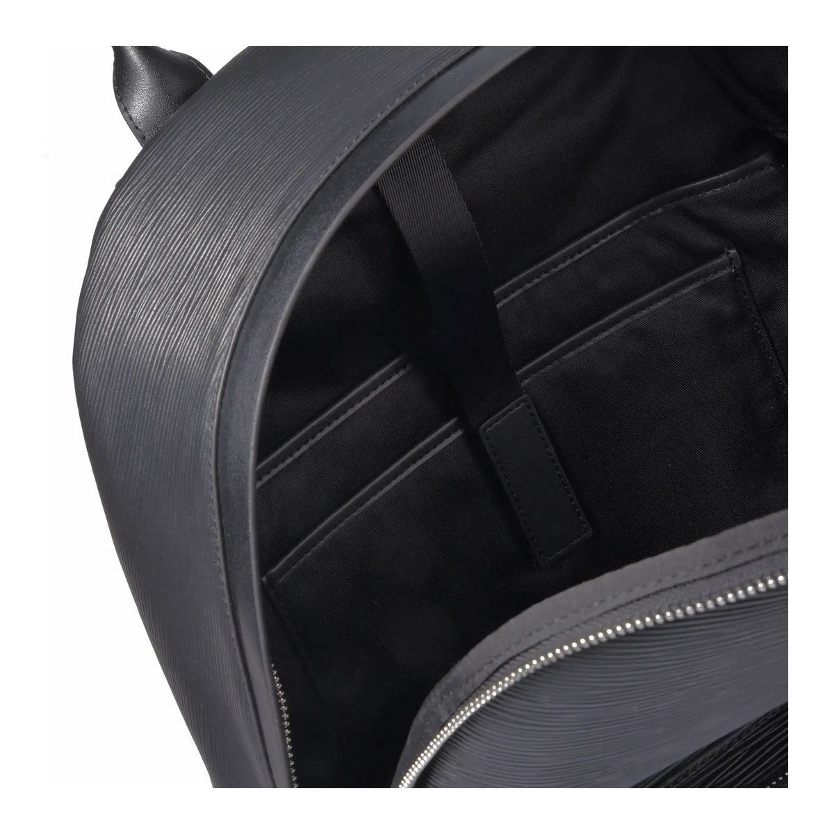 Minimalistischer Lederrucksack mit Tasche