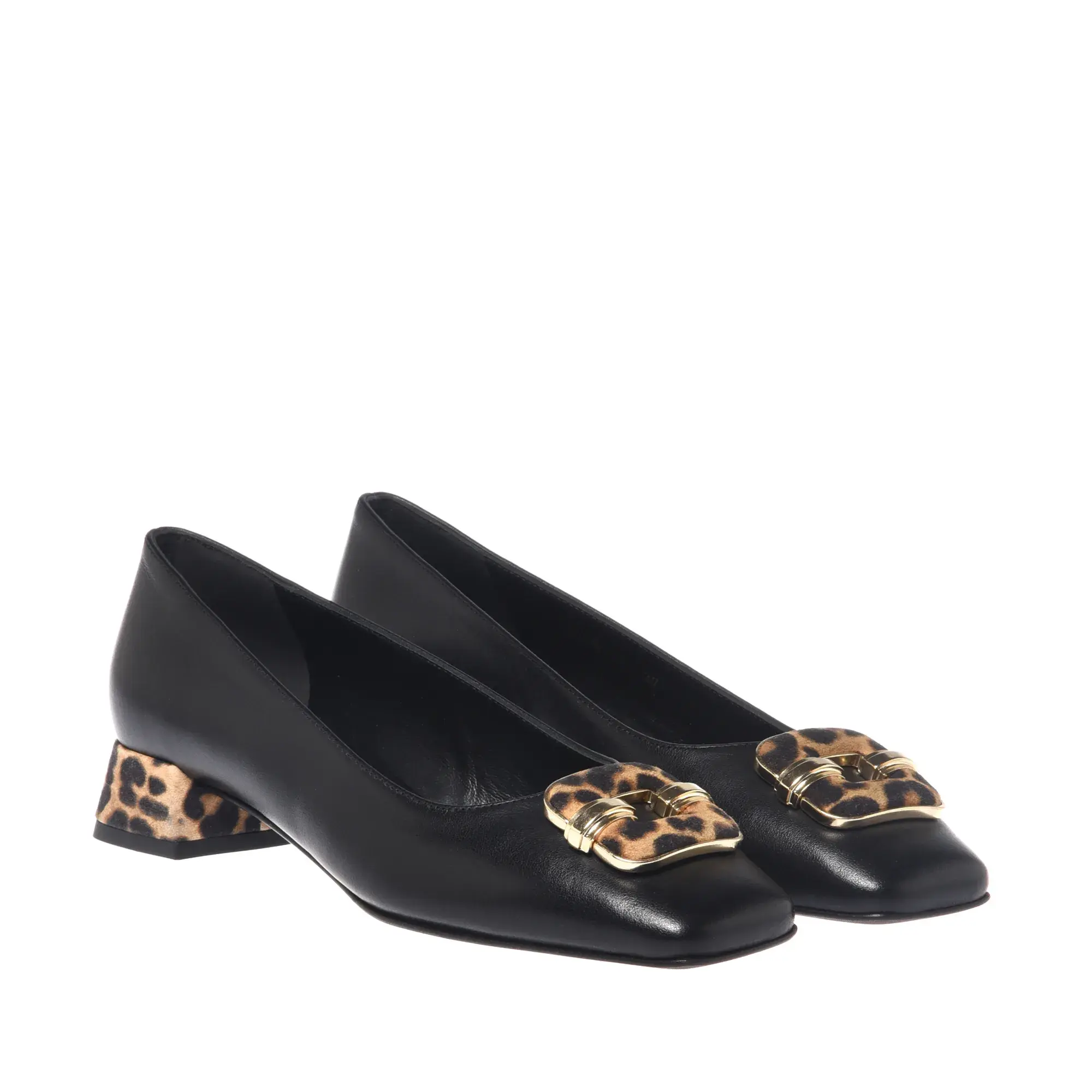 Schwarze Lederpumps mit Leopardenmuster
