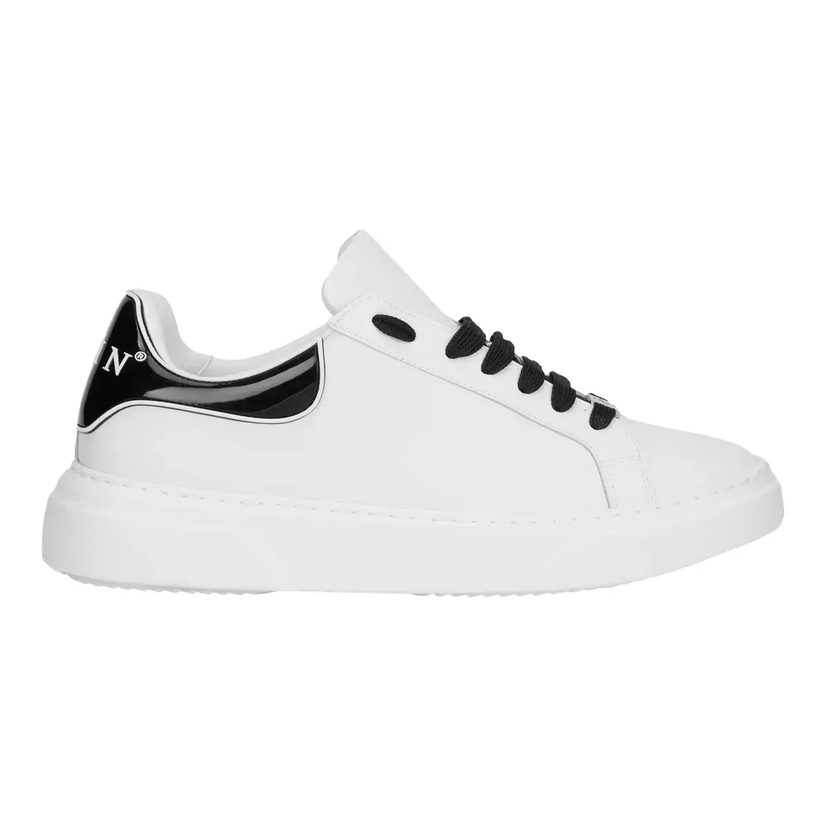 Minimalistischer weißer Low-Top-Sneaker aus Leder