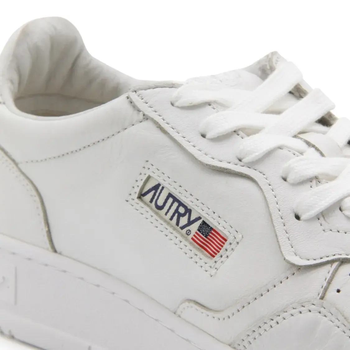 Weiße Low-Top-Sneakers aus Leder