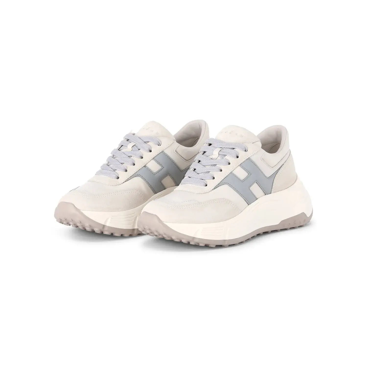 Moderne Sneaker aus Leder & Wildleder