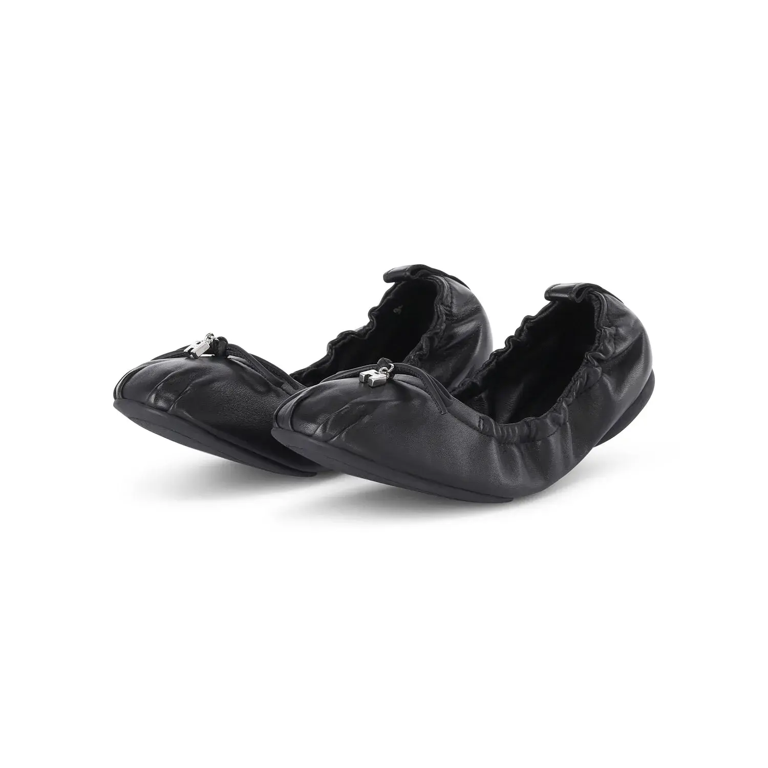 Ballerinas aus Leder mit Logo-Charm