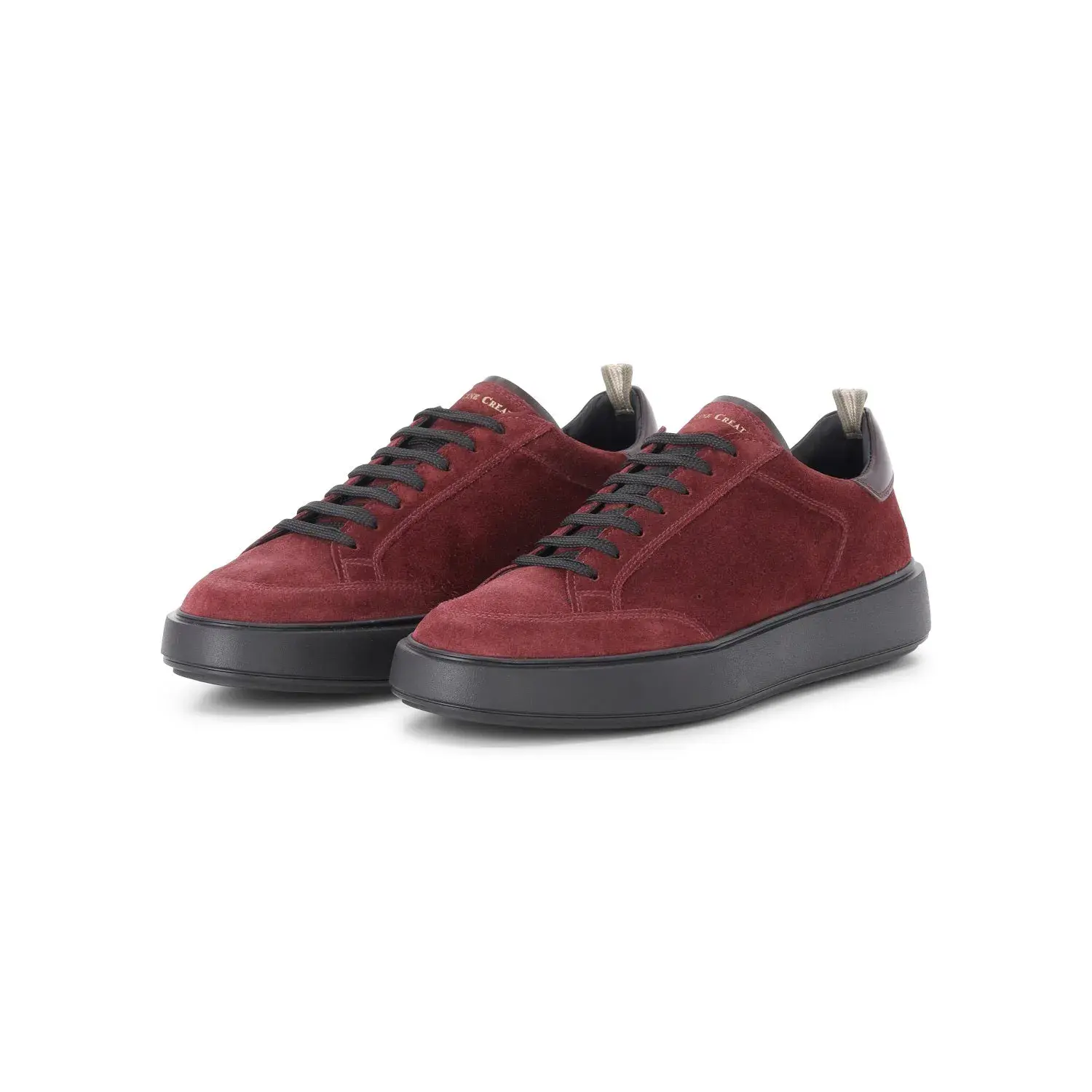 Low-Top-Sneaker aus Wildleder