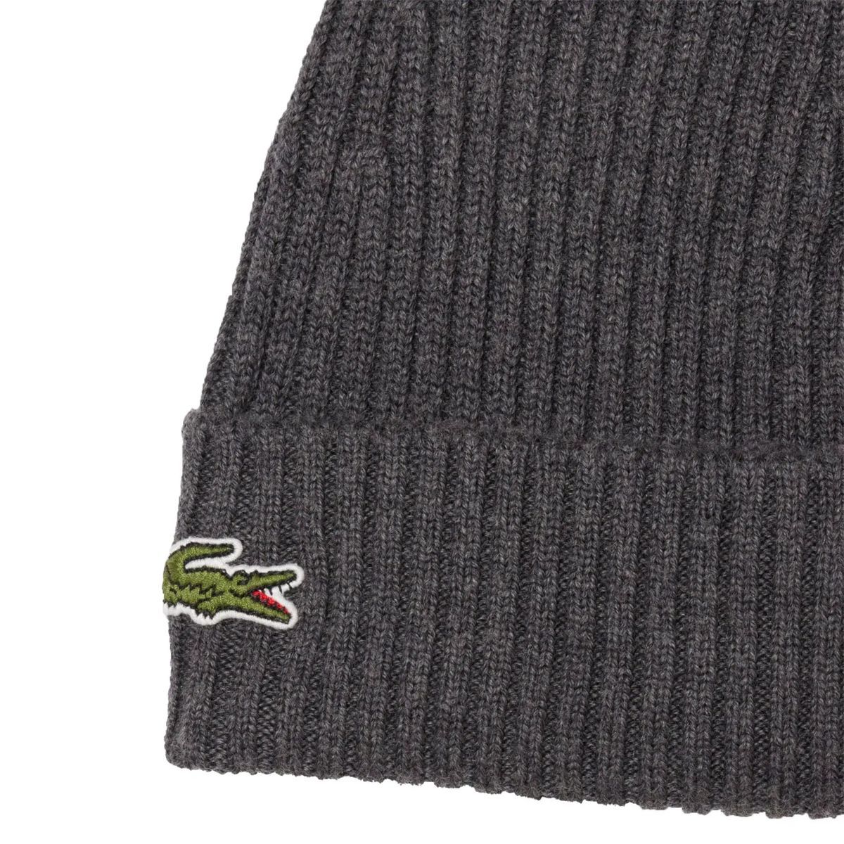 Gerippte Strickmütze mit Logo-Patch