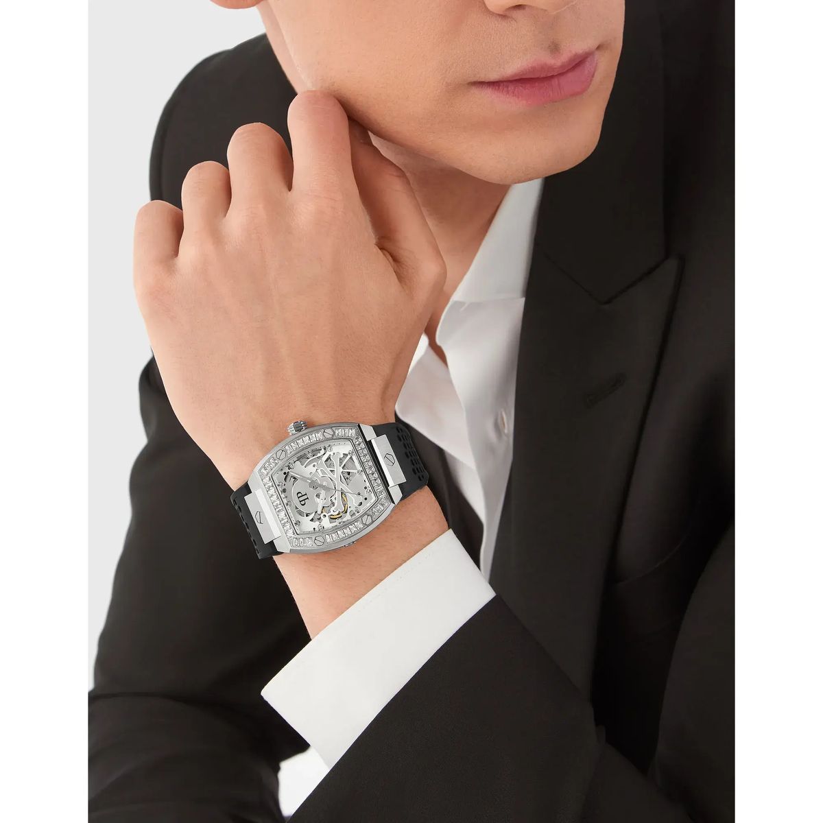 Skelett-Zifferblatt Uhr mit Diamantakzenten