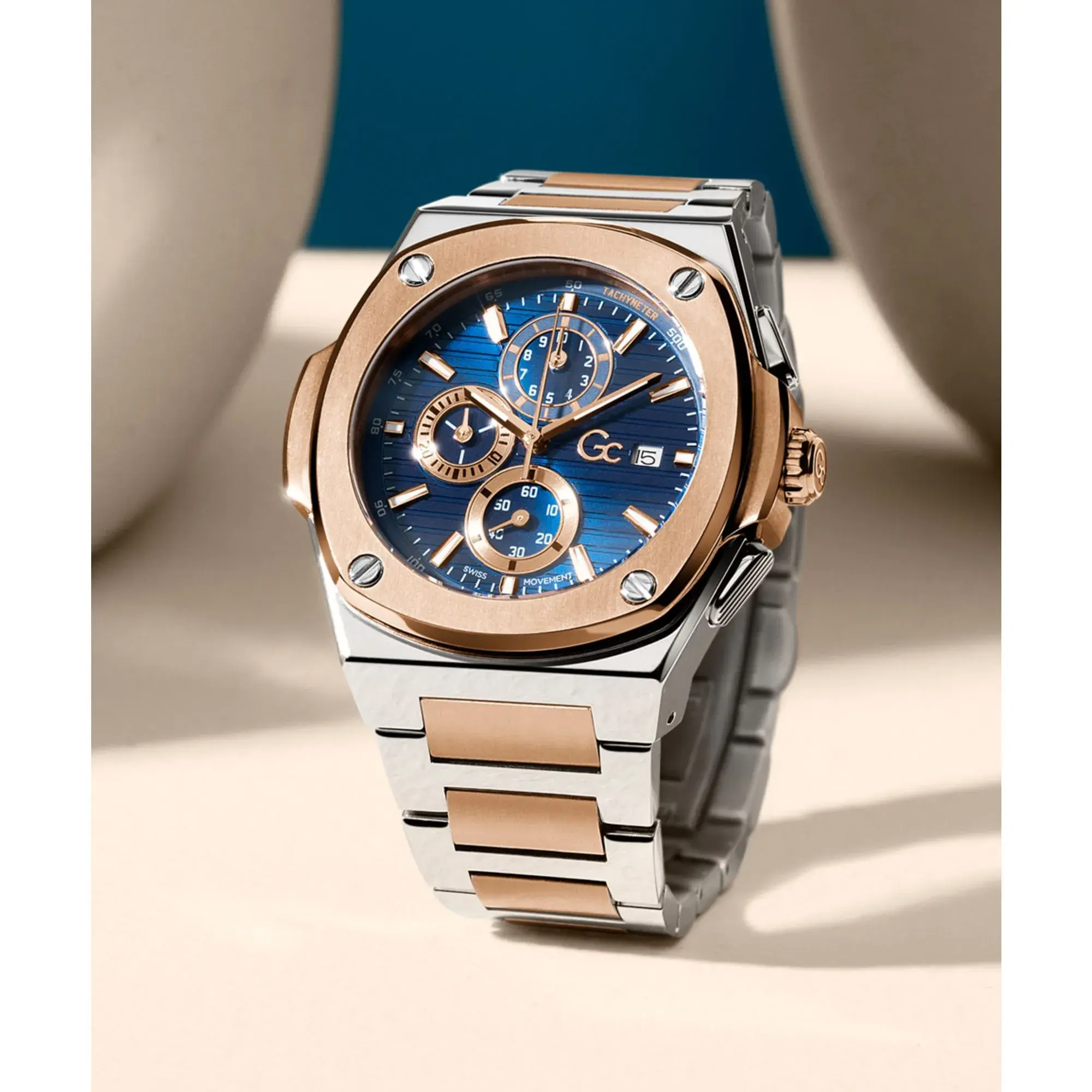 Gc Coussin Shape Zweifarbiger Chronograph