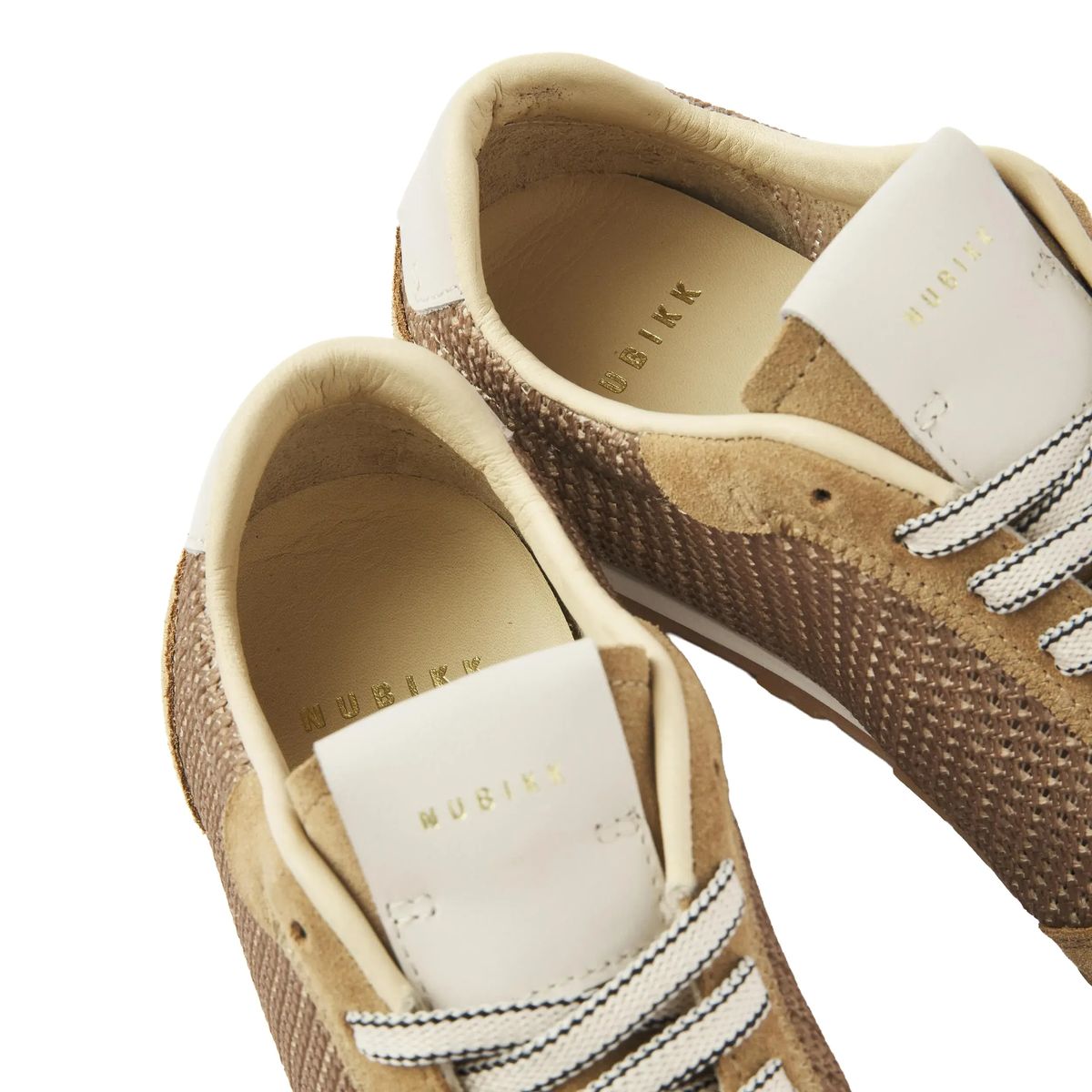 Vintage-inspirierte beige Wildleder-Sneakers