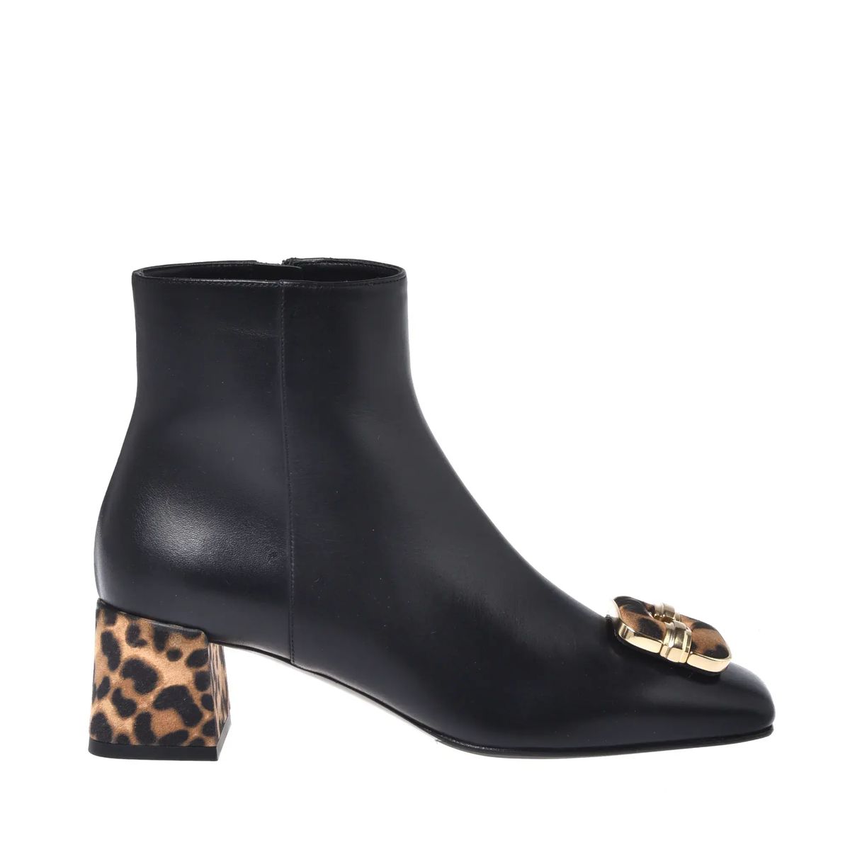 Schwarze Leder-Stiefeletten mit Leopardenmuster-Absatz
