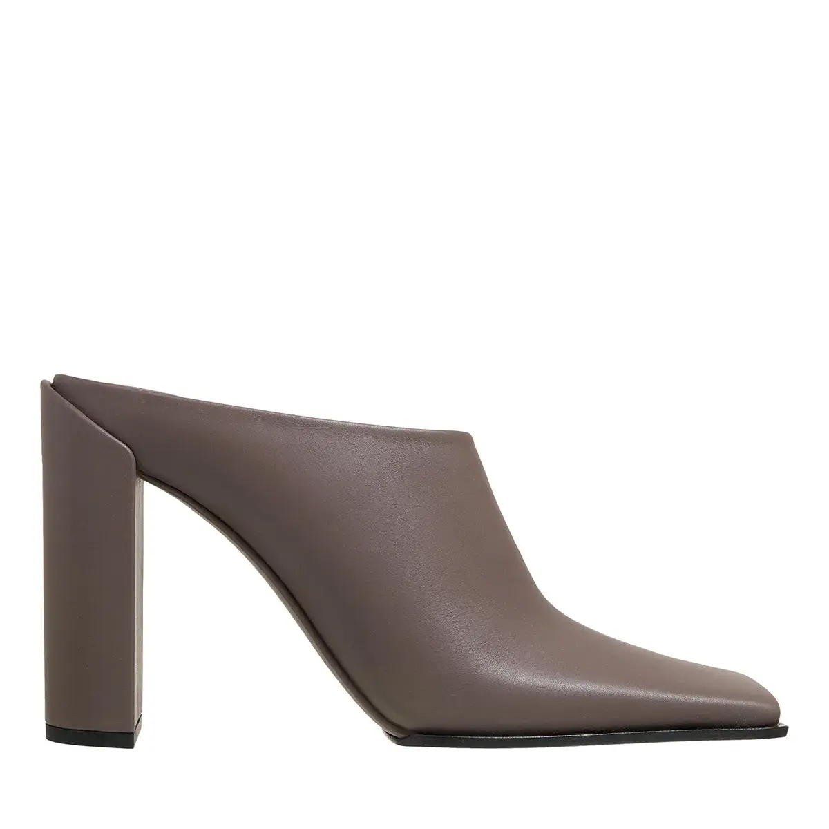 Mules mit eckiger Spitze und Blockabsatz