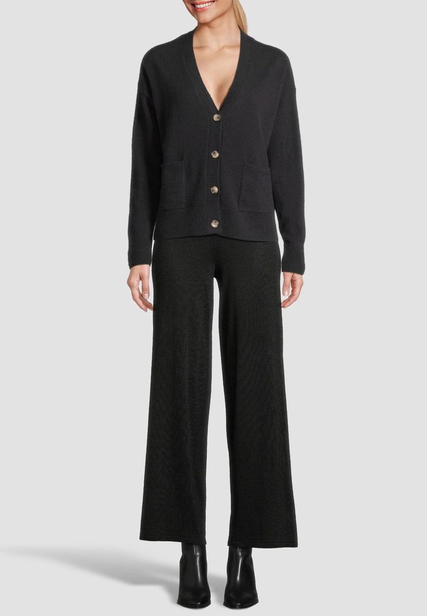 Klassische Kaschmir-Strickjacke mit Taschen