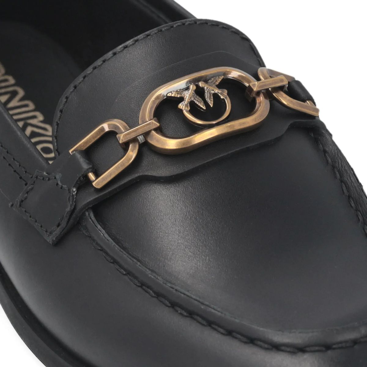 Klassischer Schwarzer Leder-Loafer mit Trense