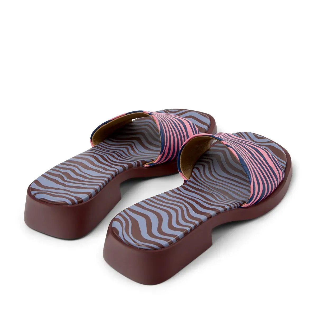 Gestreifte Plateausandalen