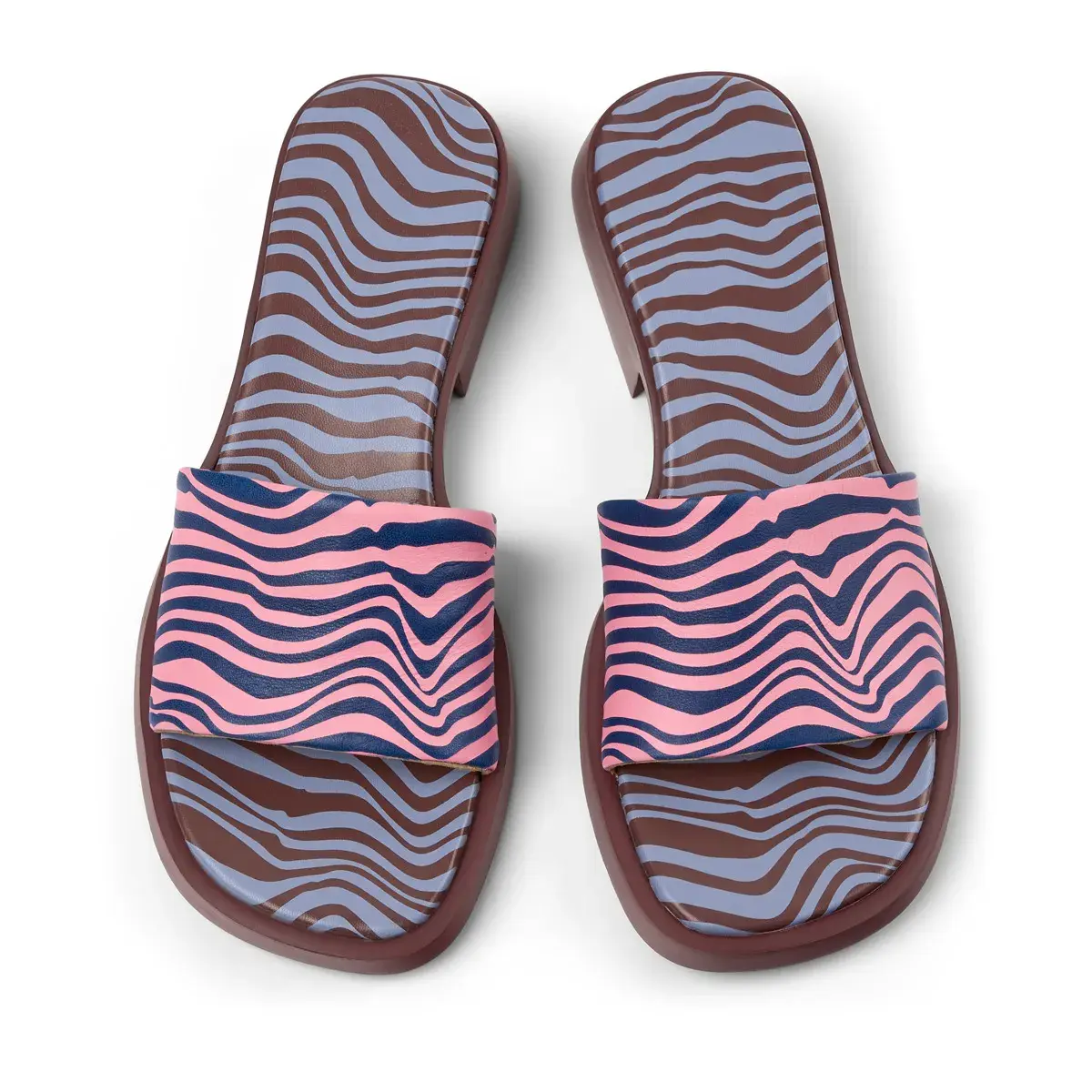 Gestreifte Plateausandalen