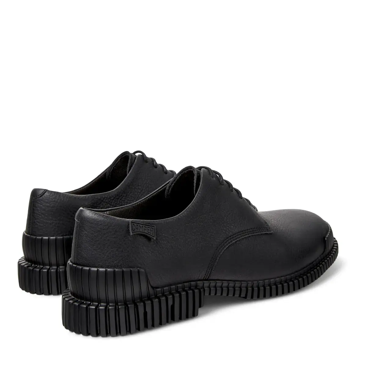 Schwarzer Derby-Schnürschuh aus Leder mit Profilsohle