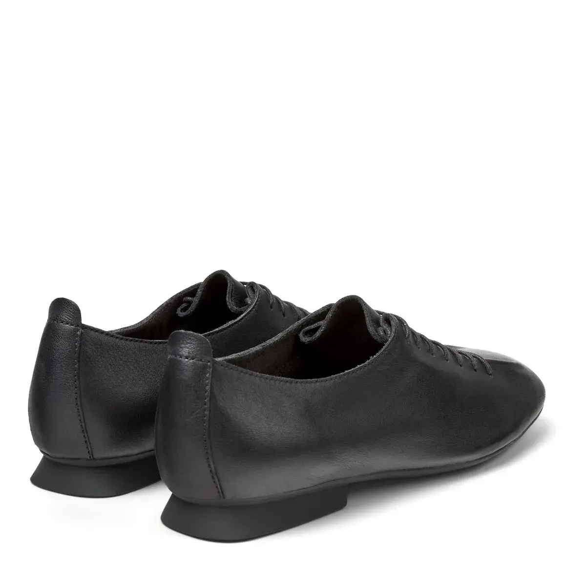 Klassische Leder Ballerinas mit Schnürung
