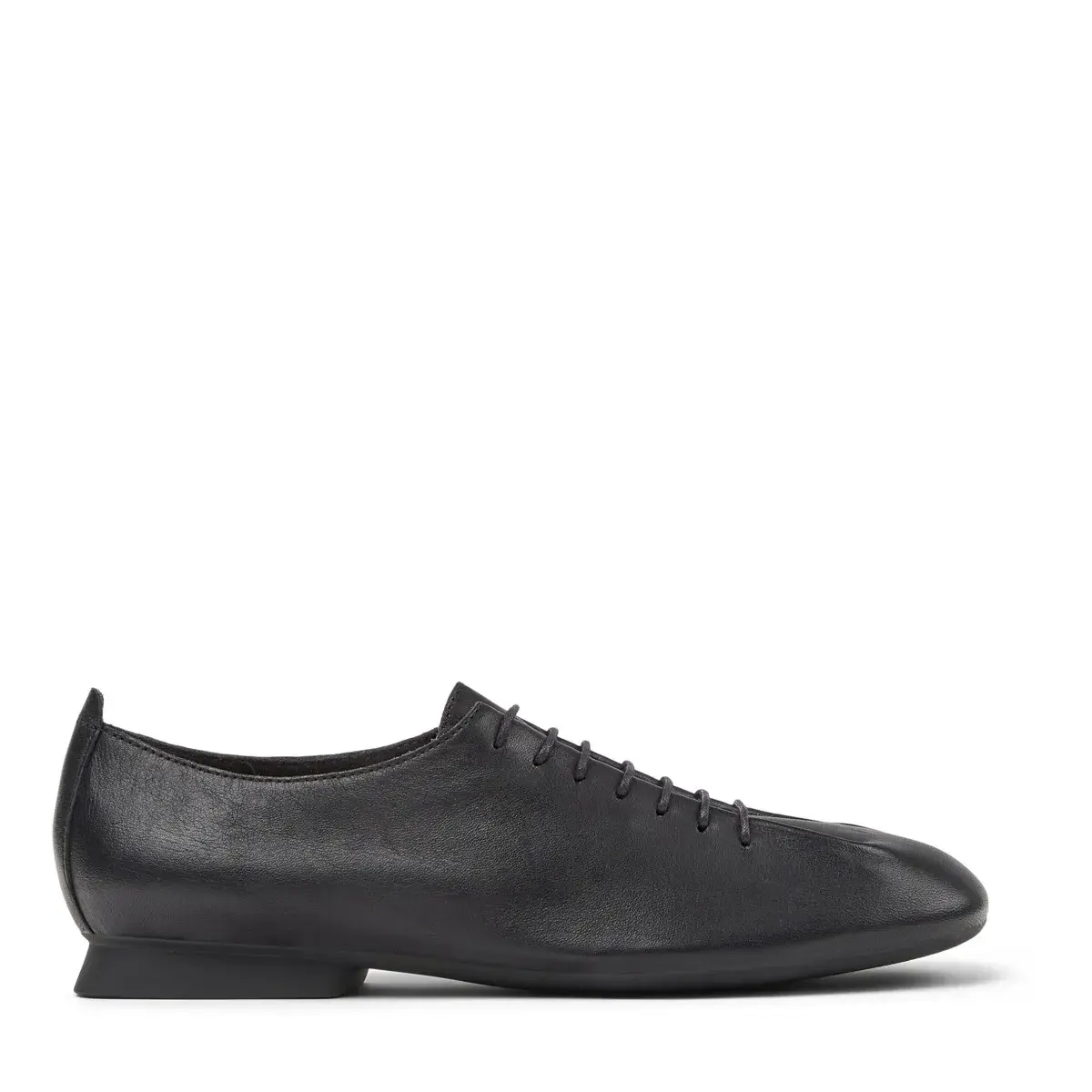 Klassische Leder Ballerinas mit Schnürung