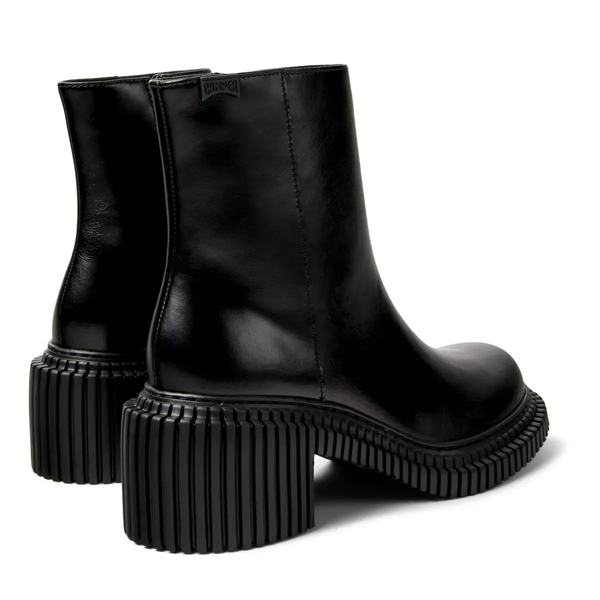 Schwarze Leder-Stiefeletten mit klobigem Absatz