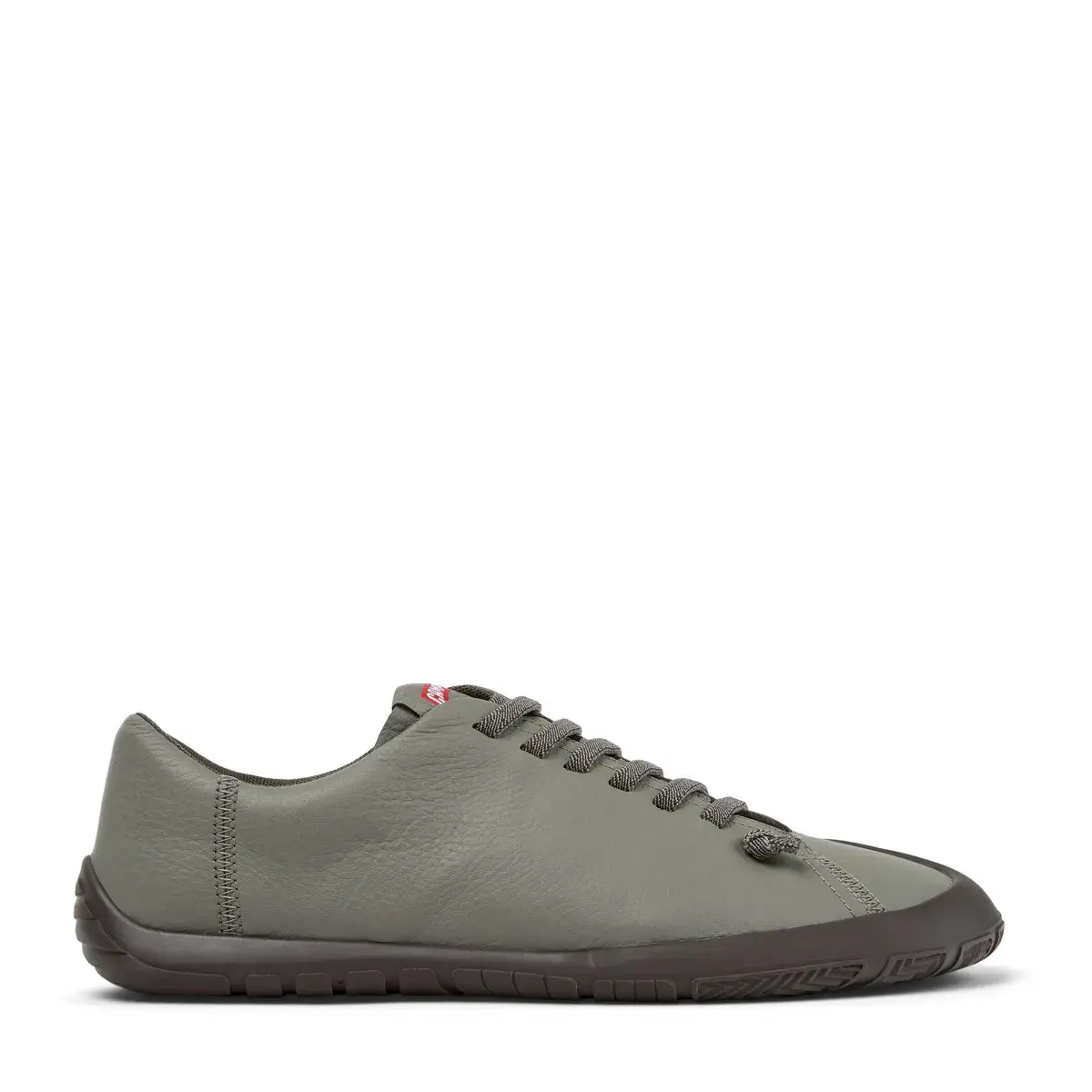 Minimalistische Leder-Sneakers