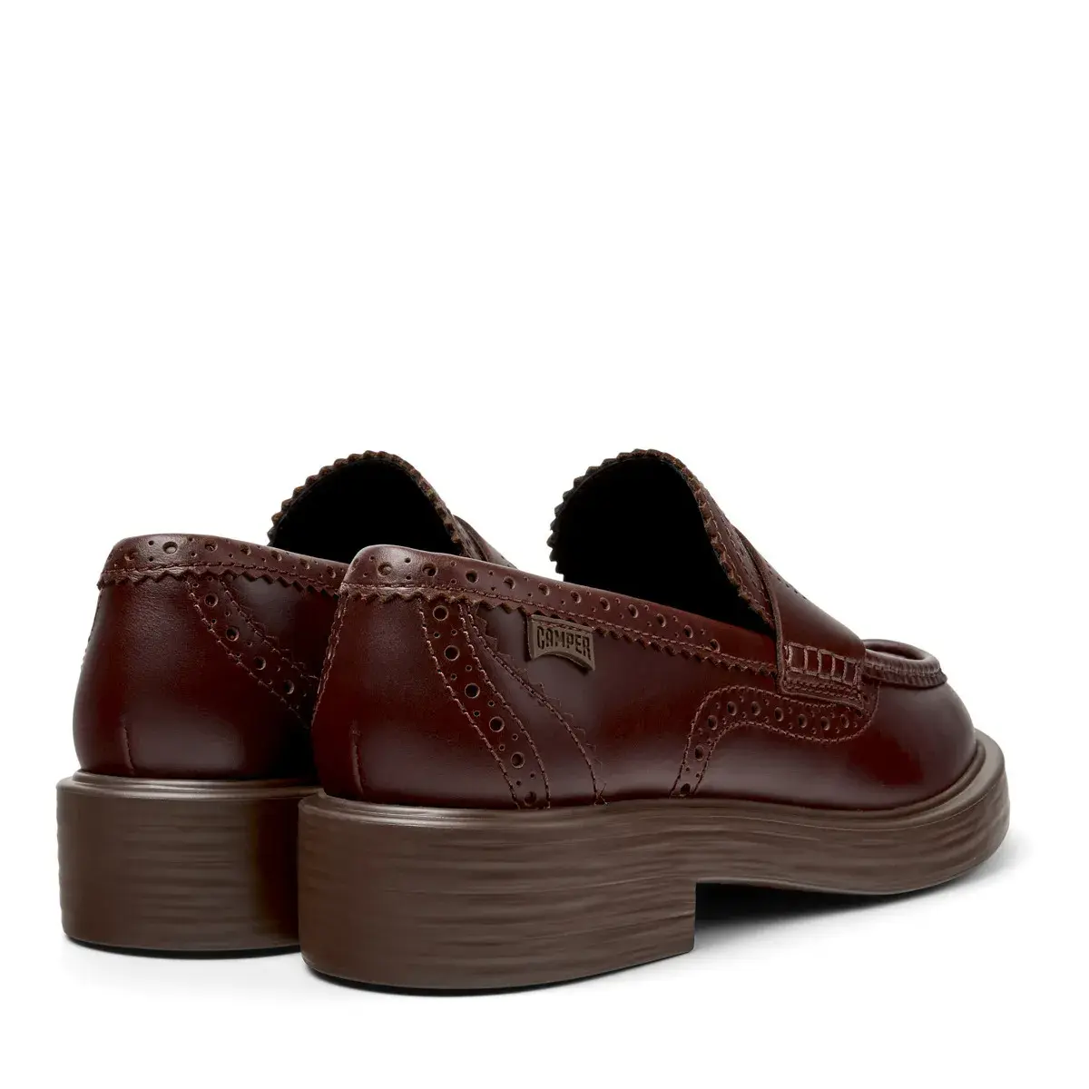 Klassischer Penny Loafer aus Leder mit Brogue