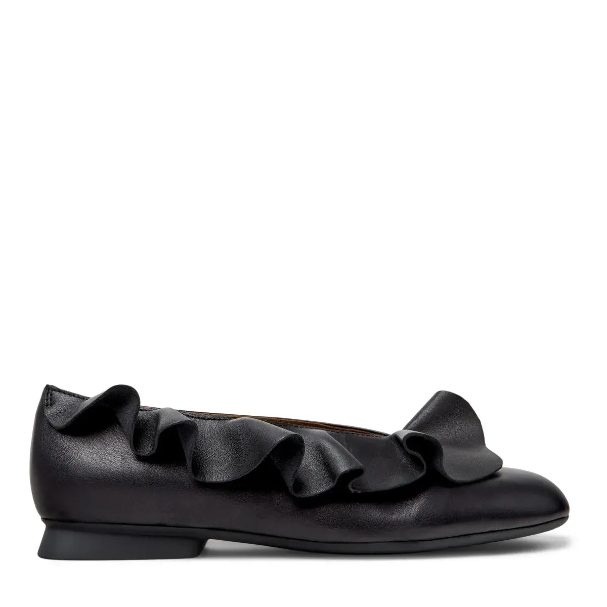 Leder-Ballerinas mit Rüschen und eckiger Spitze