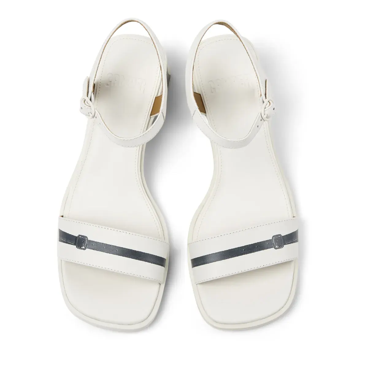 Weiße Sandalen mit Absatz und Knöchelriemen