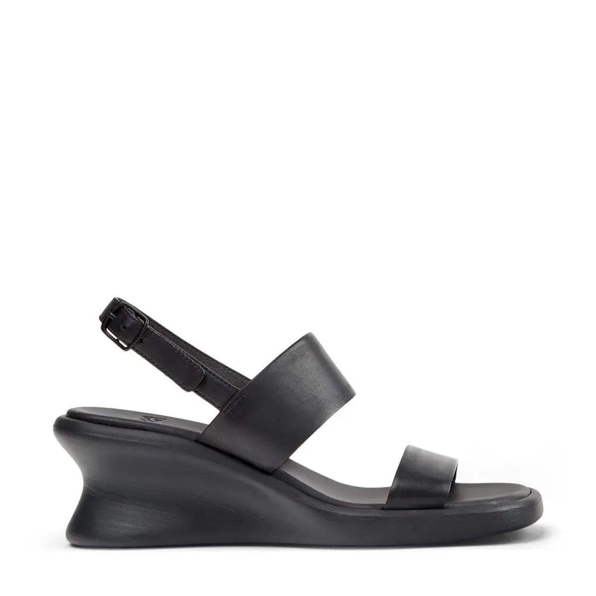 Moderne schwarze Leder Keilsandalen