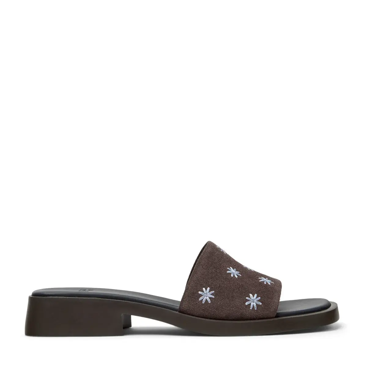 Braune, floral bestickte Sandaletten mit Absatz