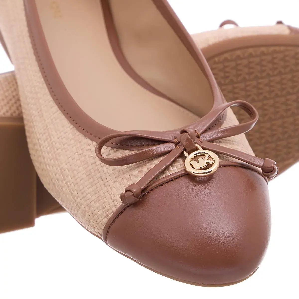 Klassische Ballerinas mit Schleifendetail