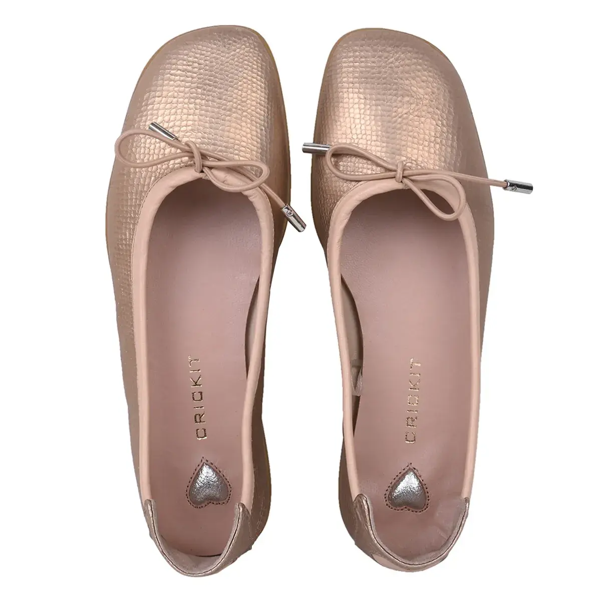Ballerinas aus Metallic-Leder mit Schleife