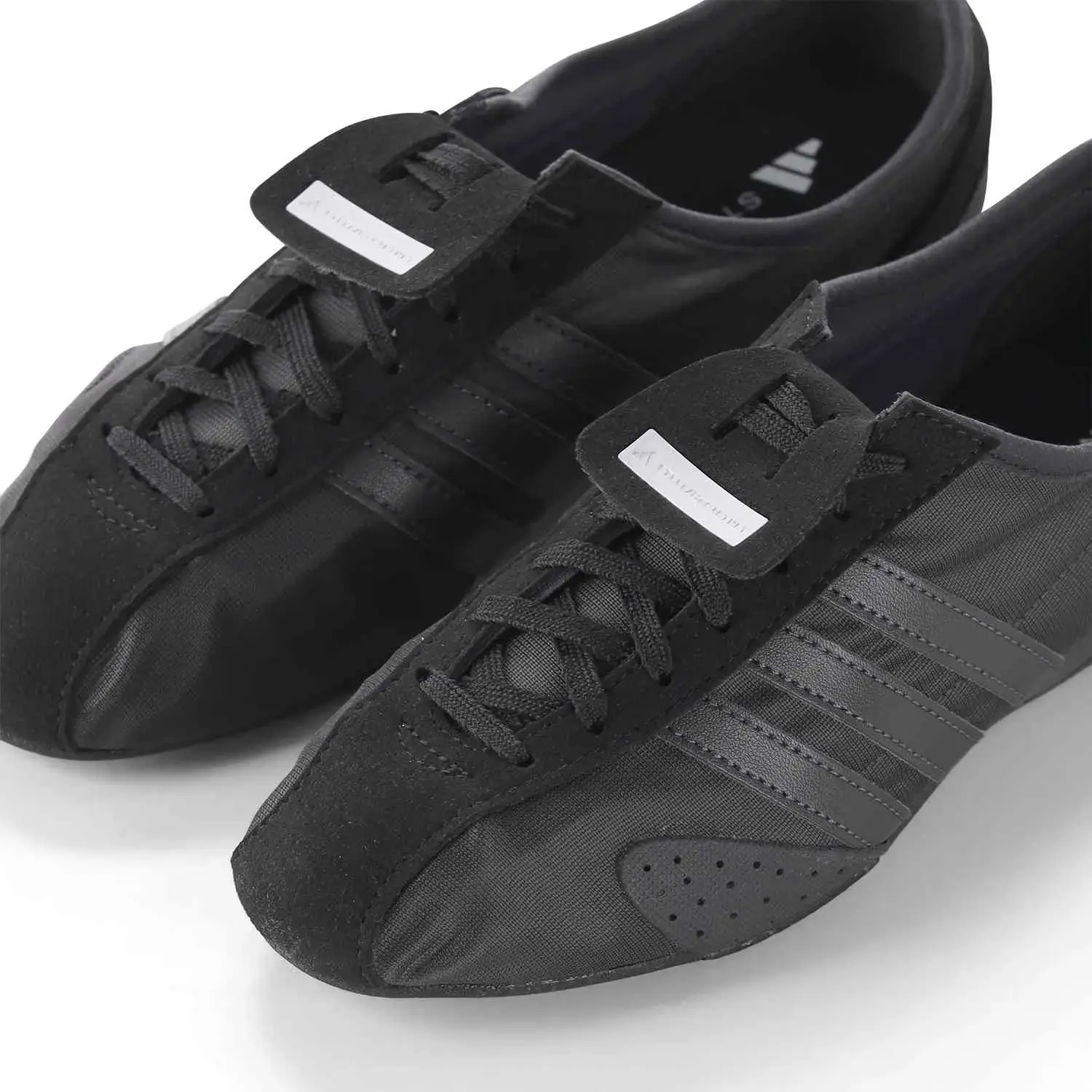Elegante sportliche Low-Top-Sneakers