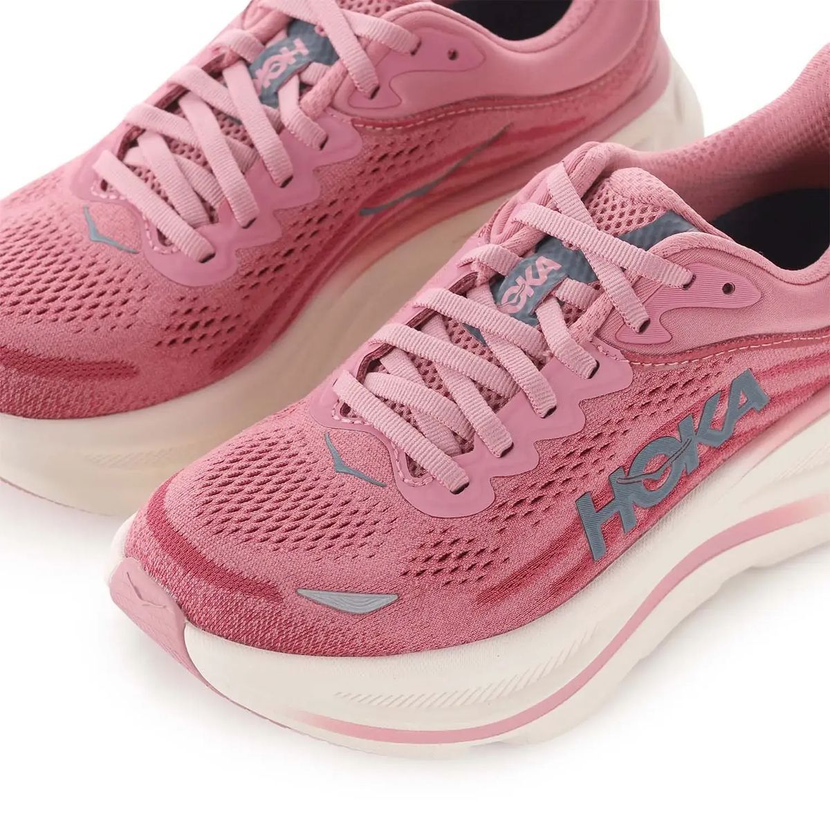 Moderner Laufschuh mit atmungsaktivem Mesh